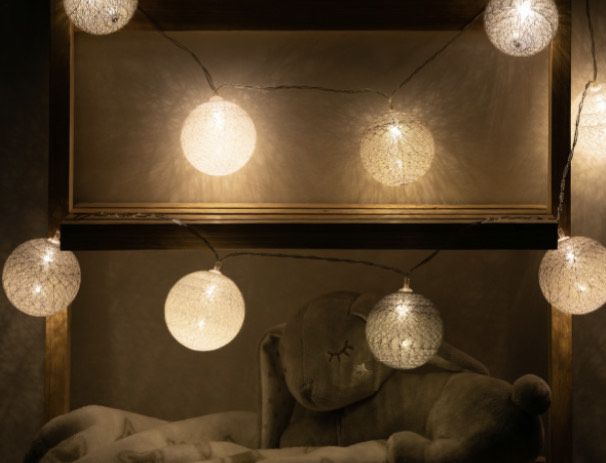 Guirnalda luz led decorativa bolas gris Kiokids